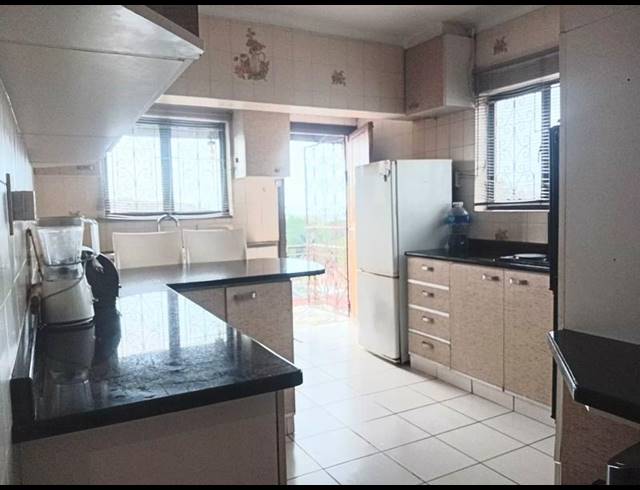 4 BEDROOM HOUSE FOR SALE IN MOBENI HEIGHTS